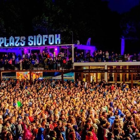 Lido Di Siofok - Aranypart - Minden 1 Percre! Leilighet Eksteriør bilde