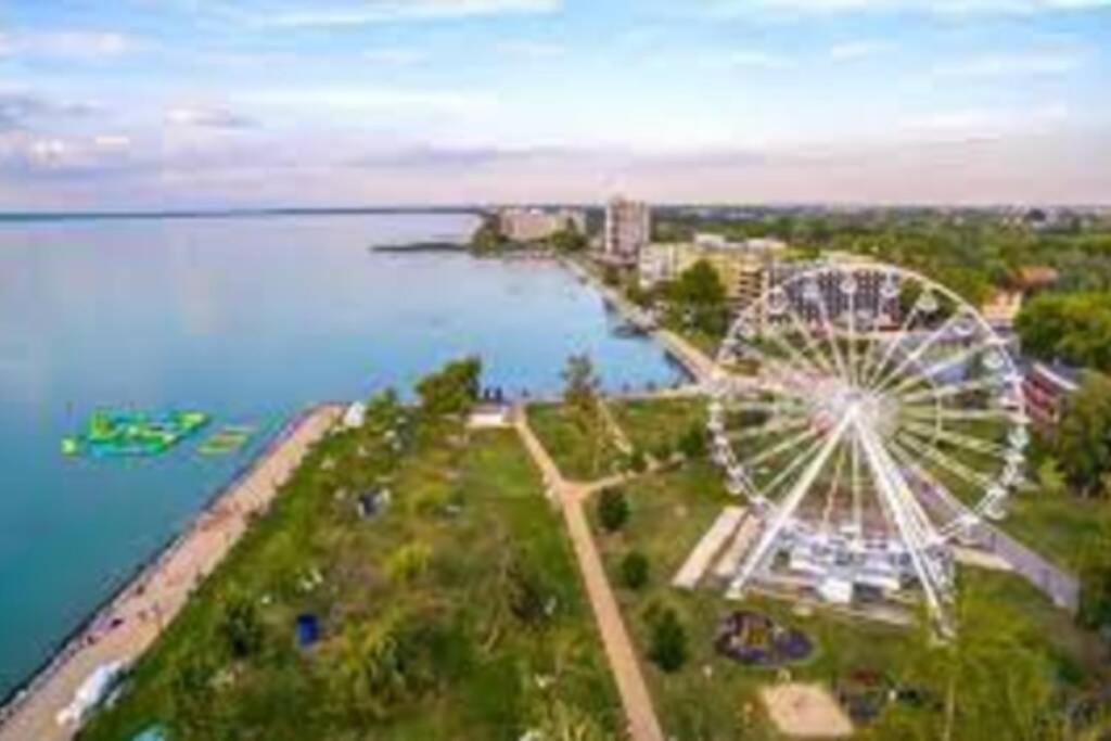 Lido Di Siofok - Aranypart - Minden 1 Percre! Leilighet Eksteriør bilde